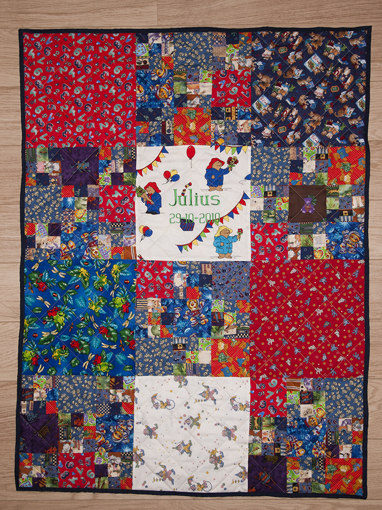 julius quilt front a 010546